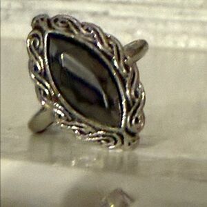 Avon Ring